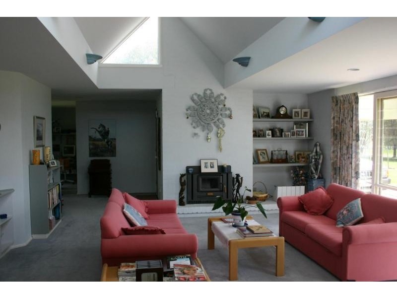 7 Glenpatrick Road, Elmhurst VIC 3469