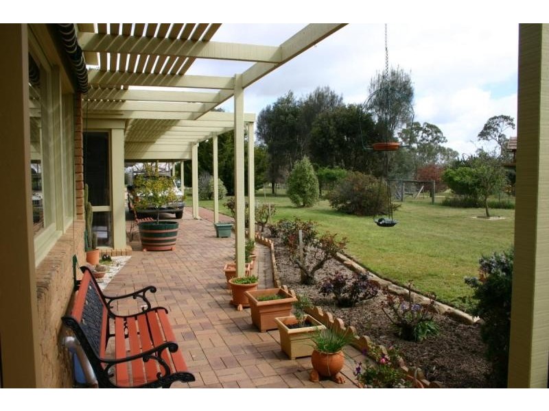 7 Glenpatrick Road, Elmhurst VIC 3469