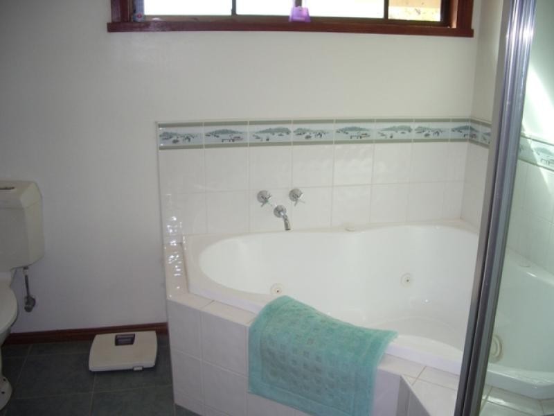 32 Railway Rd, Ararat VIC 3377