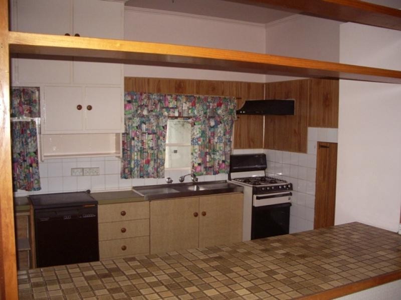 16 Baird Street, Ararat VIC 3377