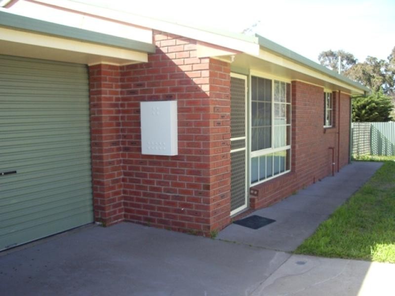 12 Lambert St, Ararat VIC 3377