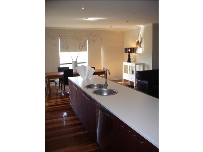 10 Scotts Rise, Ararat VIC 3377