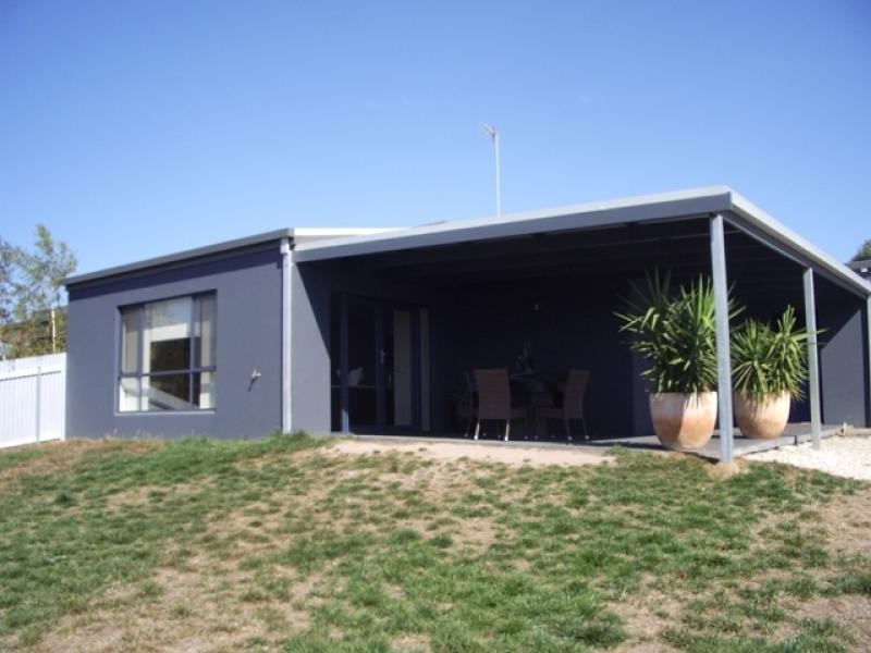 10 Scotts Rise, Ararat VIC 3377