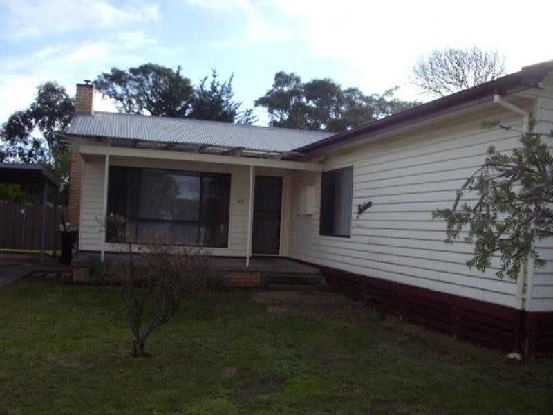 13 Baird Street, Ararat VIC 3377