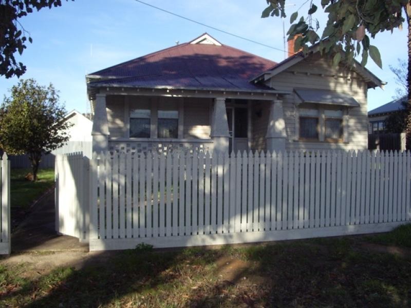 14 Mc Gibbony St, Ararat VIC 3377