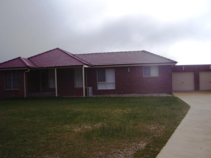 12 Hadland Street, Ararat VIC 3377