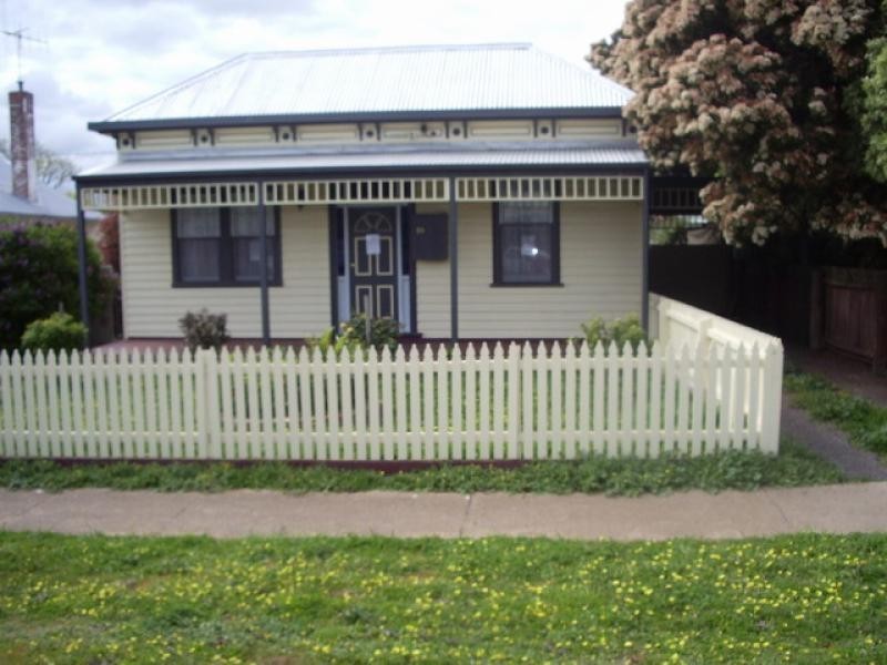 38 Palmer St, Ararat VIC 3377