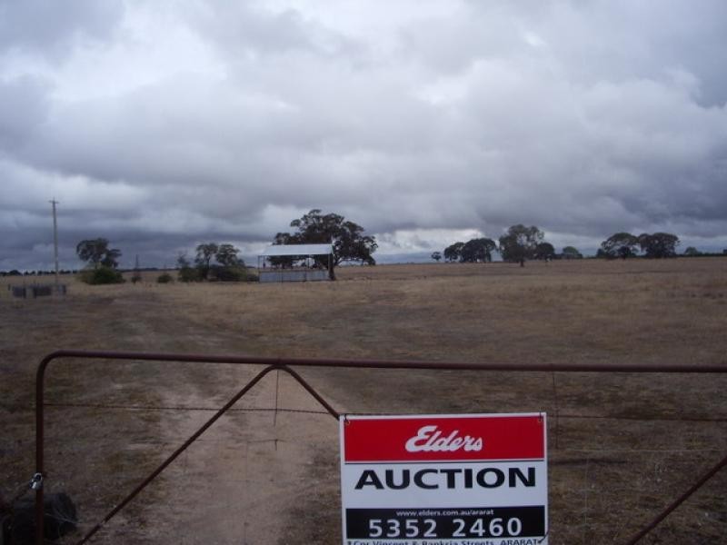 6132 Western Highway, Middle Creek VIC 3375