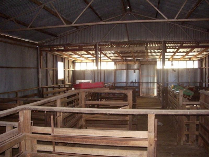 6132 Western Highway, Middle Creek VIC 3375