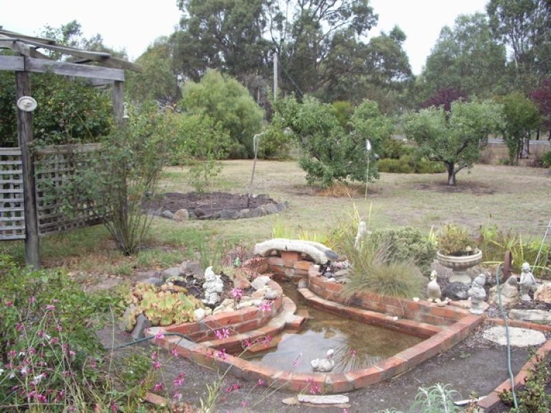 6132 Western Highway, Middle Creek VIC 3375