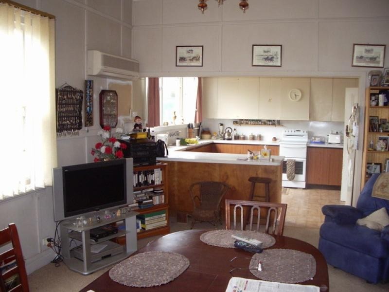 6132 Western Highway, Middle Creek VIC 3375