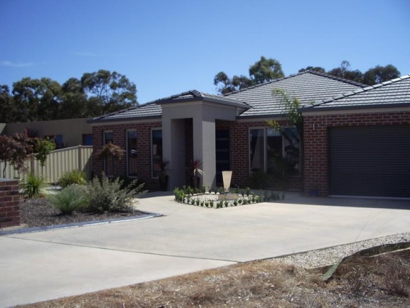 9 Highview Court, Ararat VIC 3377