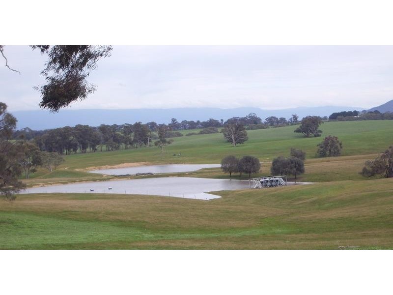 180 Westgate Road, Armstrong VIC 3377