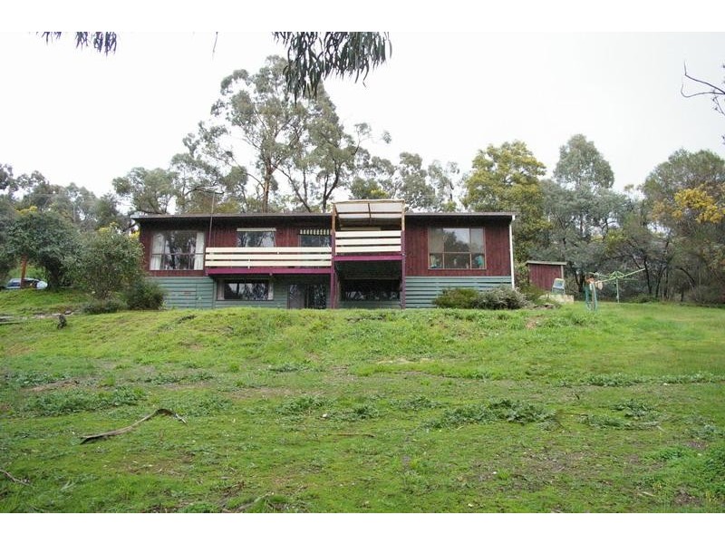 34 Cameron Road, Ararat VIC 3377