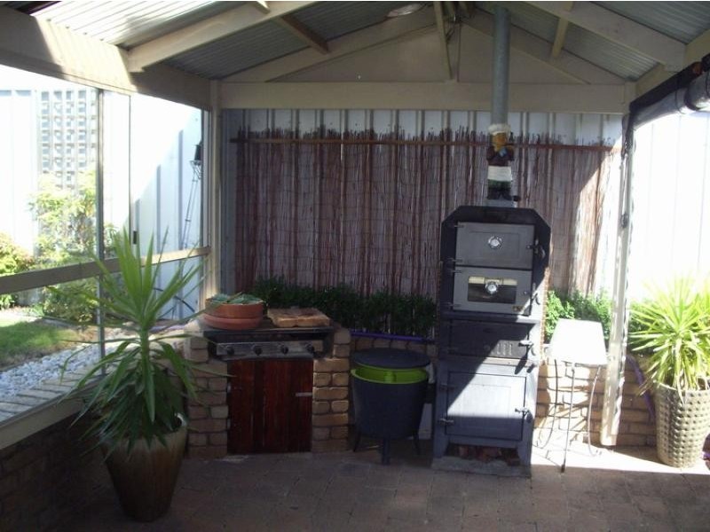 21 Henderson St, Ararat VIC 3377