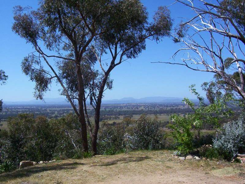 57 ORCHARD DRIVE, Glenrowan VIC 3675