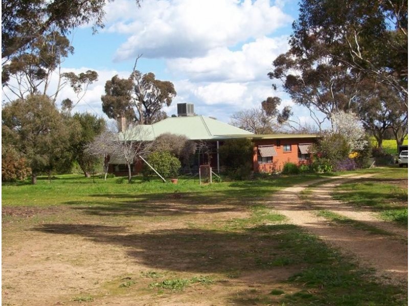 379 Goorambat- Chesney Road, Benalla VIC 3673