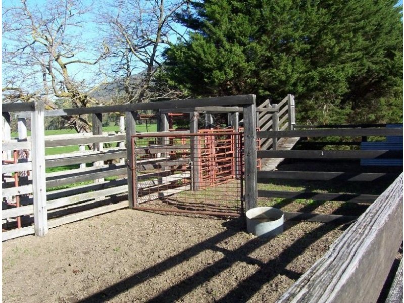 3179 Midland Highway, Lima South VIC 3673