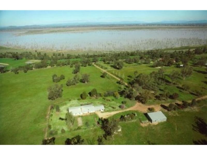 423 Lake Mokoan road, Benalla VIC 3672