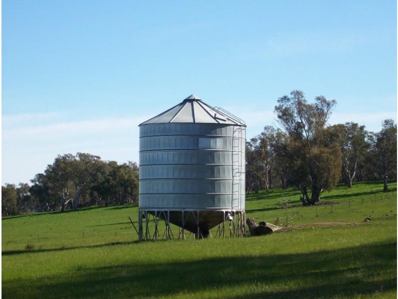 423 Lake Mokoan road, Benalla VIC 3672