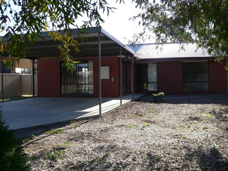 12 Robinson Court, Benalla VIC 3672