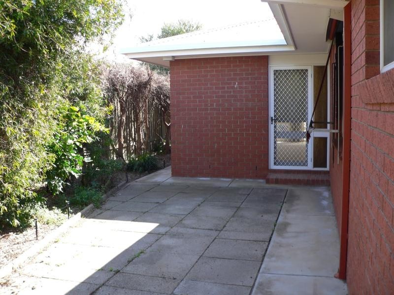 3/4 Moore Street, Benalla VIC 3672