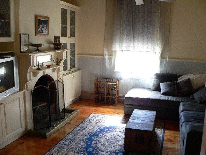 35 BRIDGE ST WEST, Benalla VIC 3672