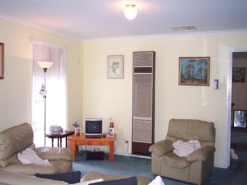 4 Rose Crt, Benalla VIC 3672