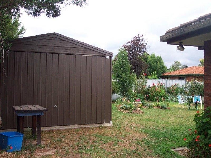 4 Rose Crt, Benalla VIC 3672