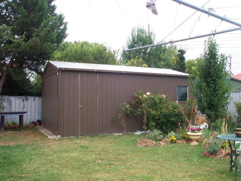 4 Rose Crt, Benalla VIC 3672