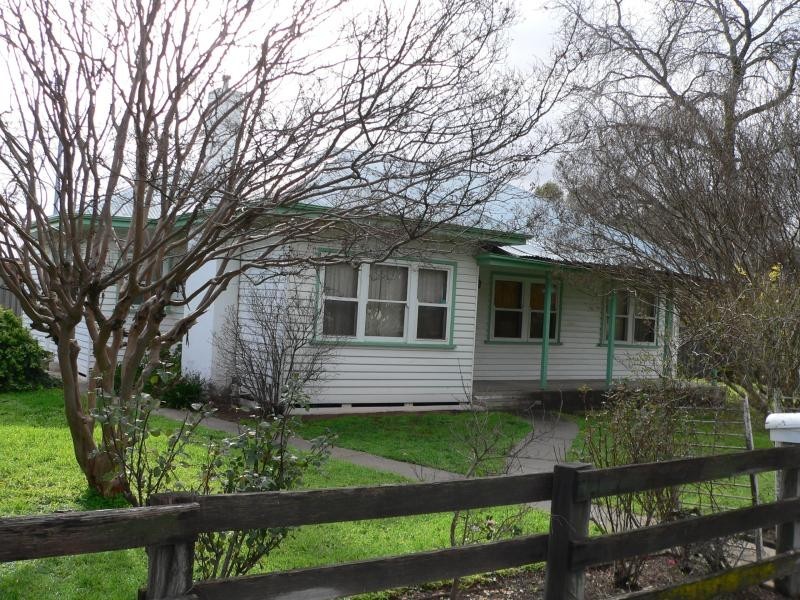 70 Bridge street, Benalla VIC 3672