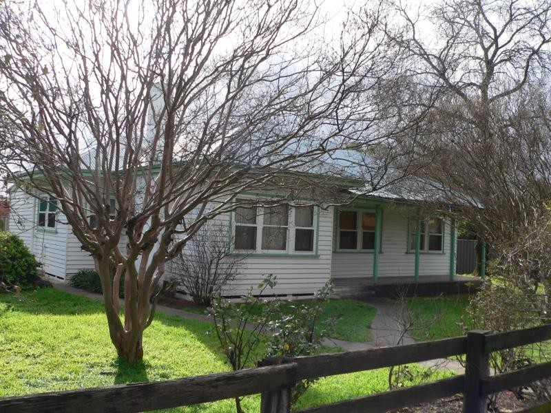 70 Bridge street, Benalla VIC 3672