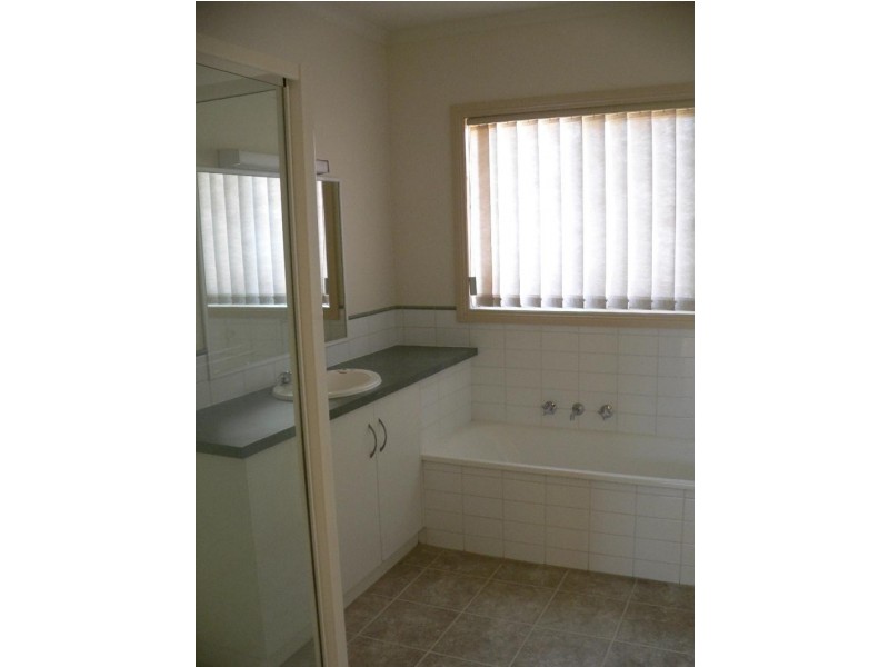 Unit 3/17 Witt Street, Benalla VIC 3672