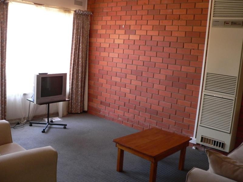 Unit 3/5 Helms Court, Benalla VIC 3672