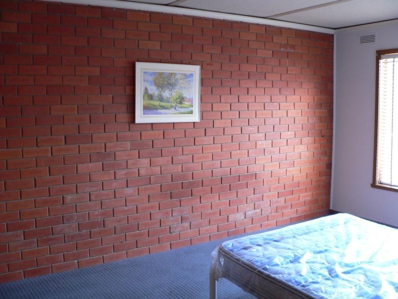 Unit 3/5 Helms Court, Benalla VIC 3672