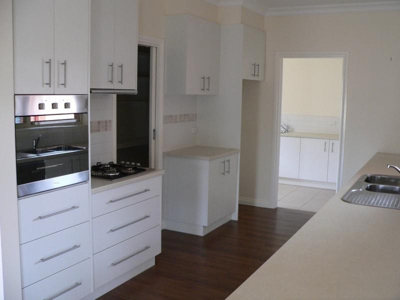 1 Herons Court, Benalla VIC 3672