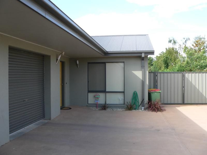 Unit 2/45 Egmont Street, Benalla VIC 3672