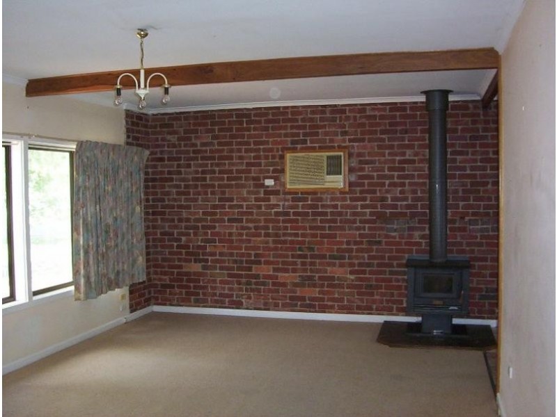 39 Palmerston Street, Baddaginnie VIC 3670