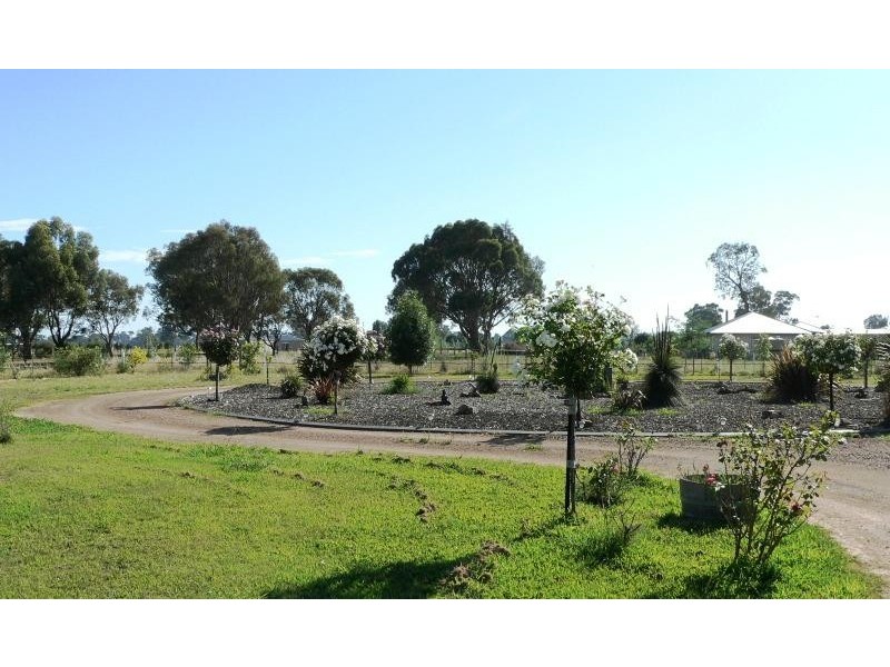 48 Murrays Road, Benalla VIC 3672