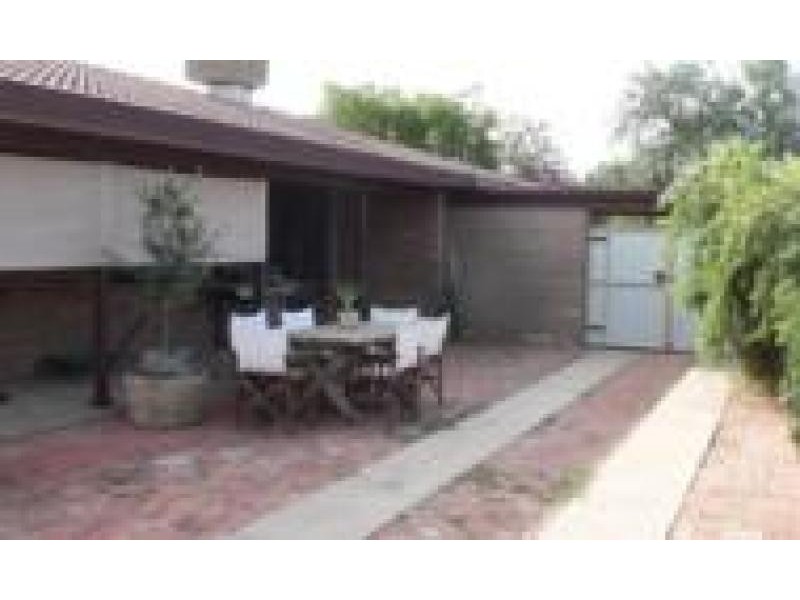 13 Helms Court, Benalla VIC 3672