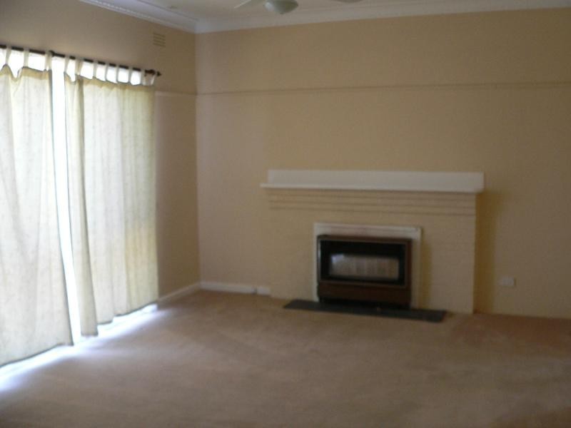 28 Bond Street, Benalla VIC 3672