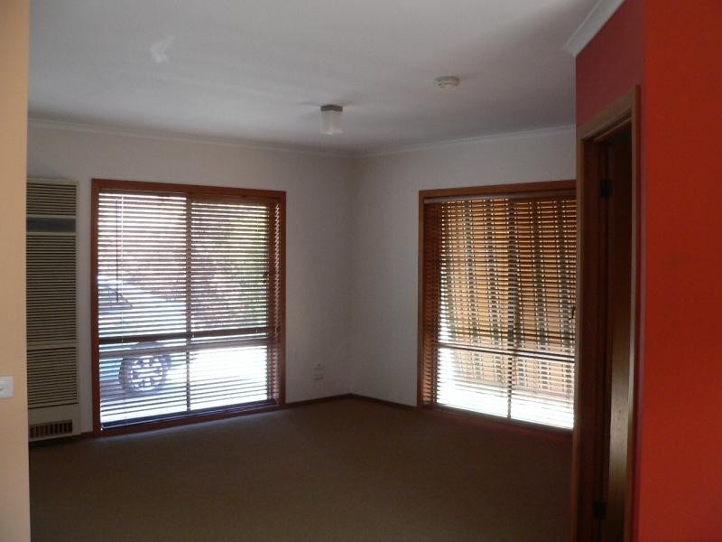 Unit 1/10 Ledger Court, Benalla VIC 3672