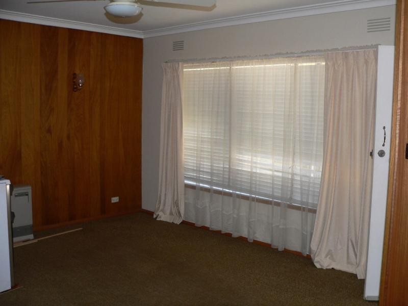 17 Helms Court, Benalla VIC 3672