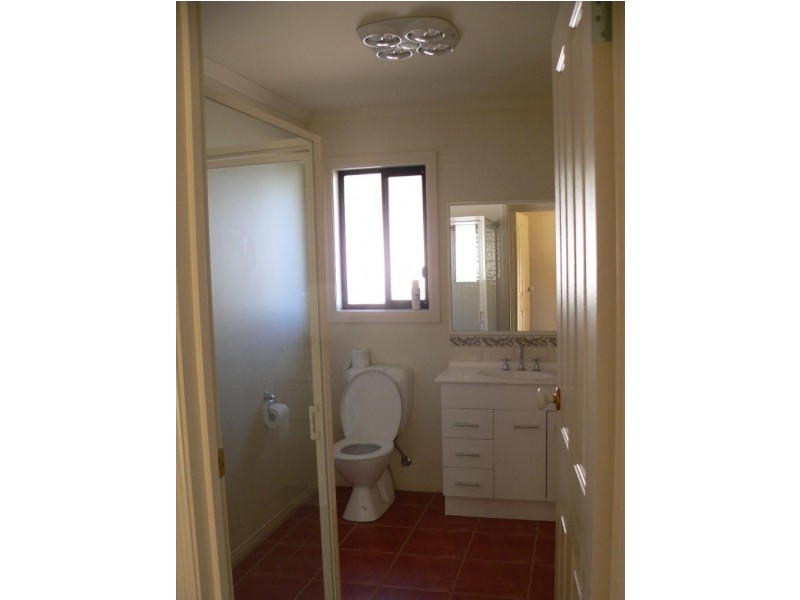 Unit 2/1 Arundel Street, Benalla VIC 3672