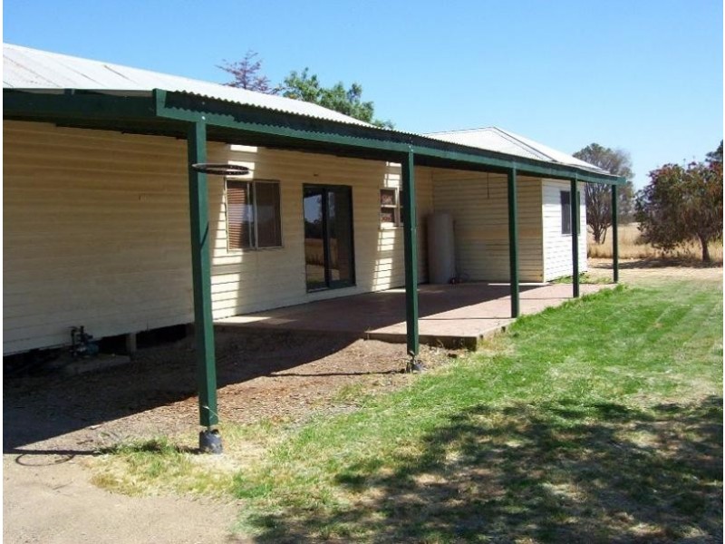 183 Waggarandall Road, Yundool VIC 3727
