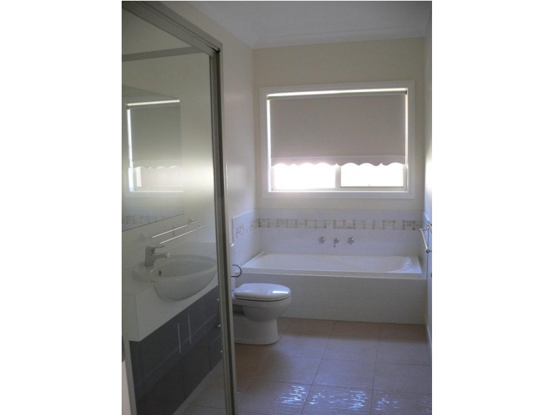 9 Wattletree Grove, Benalla VIC 3672