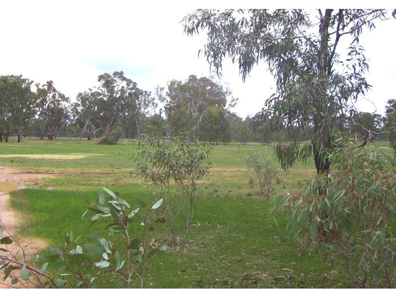 1067 Olivers Road, Yundool VIC 3727