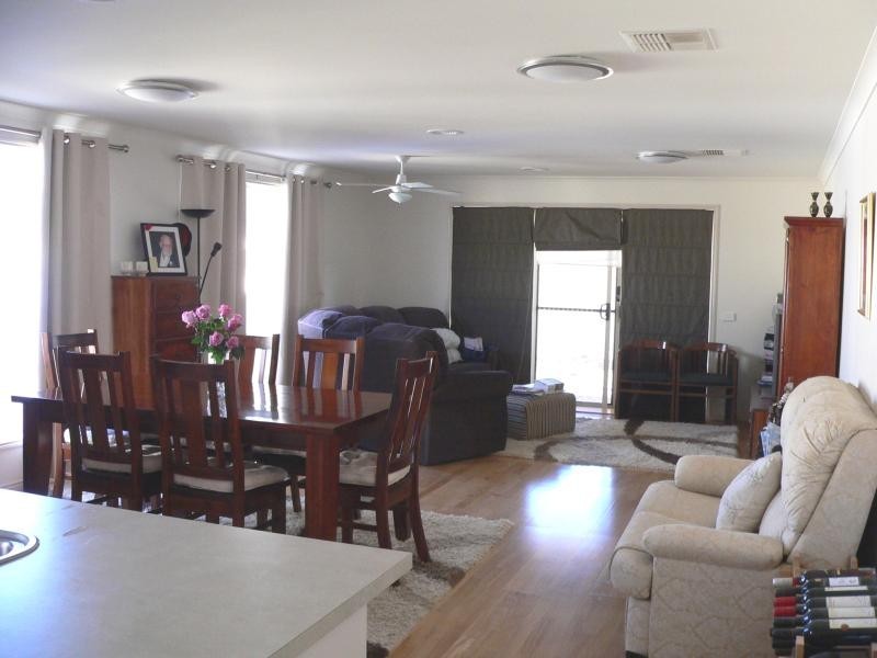 10 Moran, Benalla VIC 3672