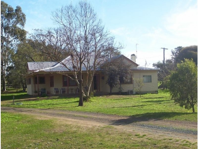 1041 Tarnook Road, Goomalibee VIC 3673