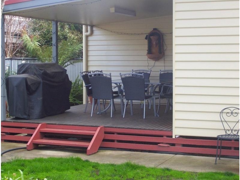 15 Thomas Street, Benalla VIC 3672